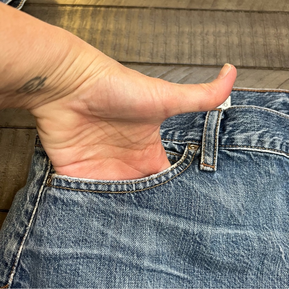 GAP button fly women’s size 16 mini skirt. - Picture 6 of 9